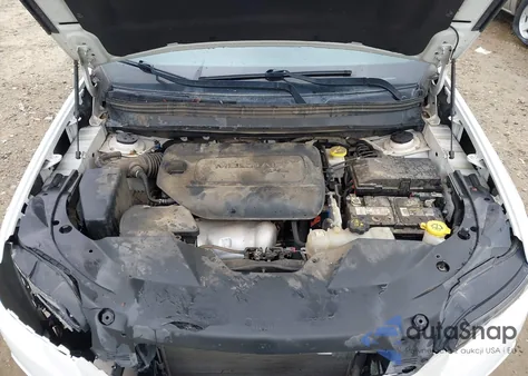 2019 Jeep Cherokee Latitude Fwd z USA, uszkodzony, nr VIN 1C4PJLCB2KD270370